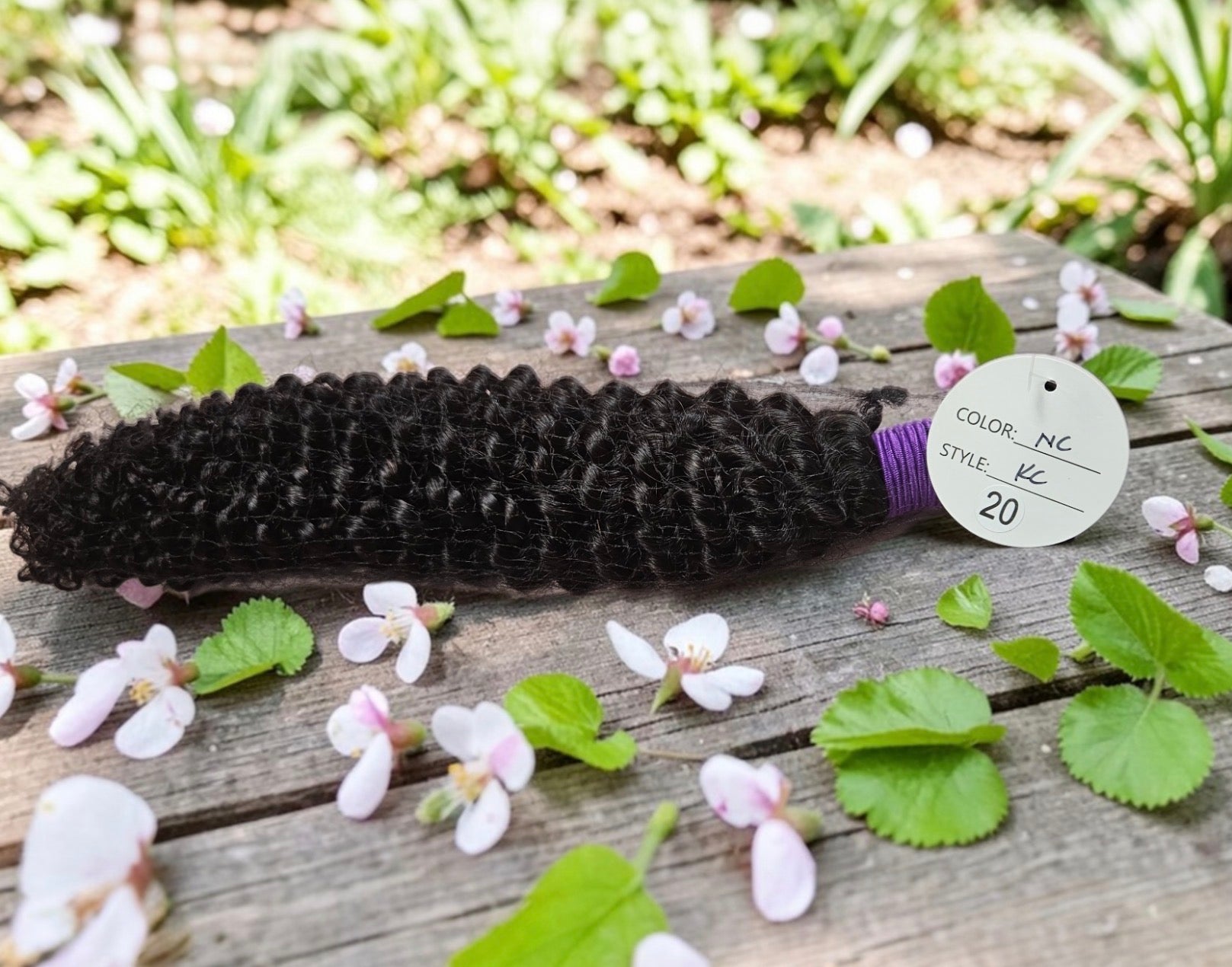 20" KINKY CURLY - NATURAL COLOR